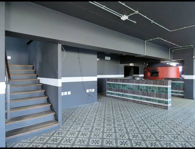 510M² BUSINESS TO LET IN SOMERSET WEST CENTRAL